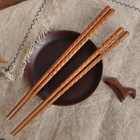 Baguettes chinoises en bois faites à la main, artisanat de sculpture, pour nouilles de restauration rapide, outils pour Sushi de style japonais, articles alimentaires, baguettes de cuisine – | Studio Nichijo Paris